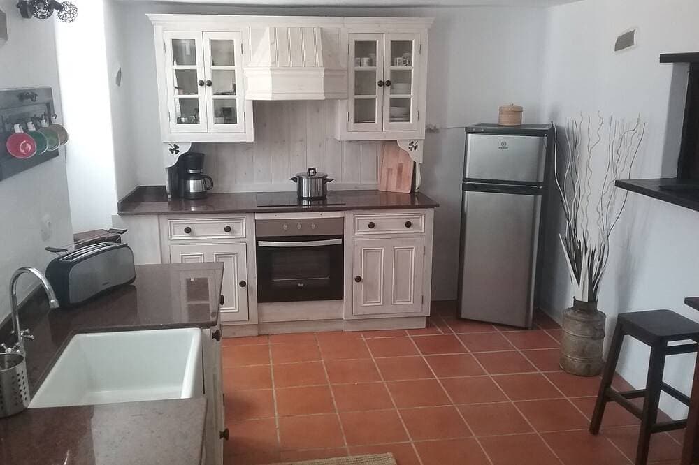 Foto 11 von 30: Alte renovierte Motormühle, Barbacoa-Whirlpool und Liegestühle