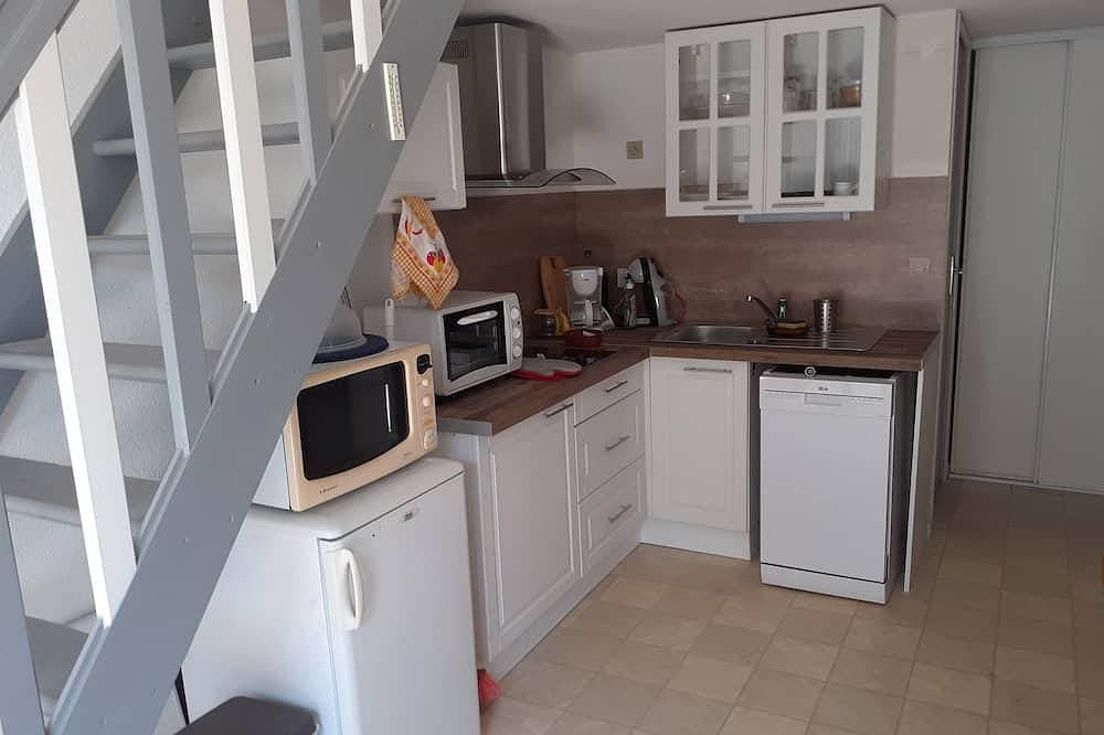 Foto 10 von 15: In residence with swimming pool, renovated house sleeps 5