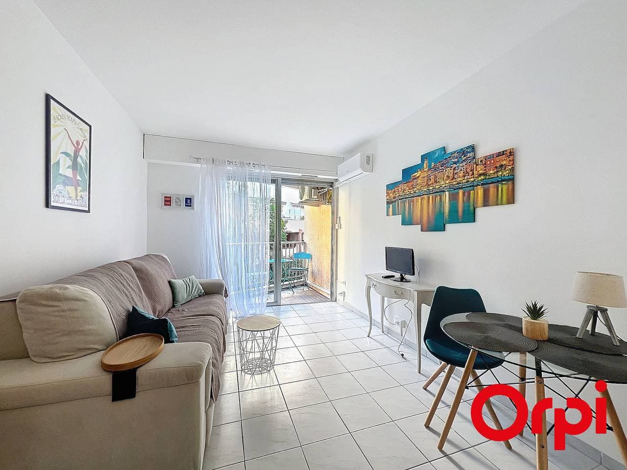 Komfortables klimatisiertes Studio mit Parkplatz in Menton 1