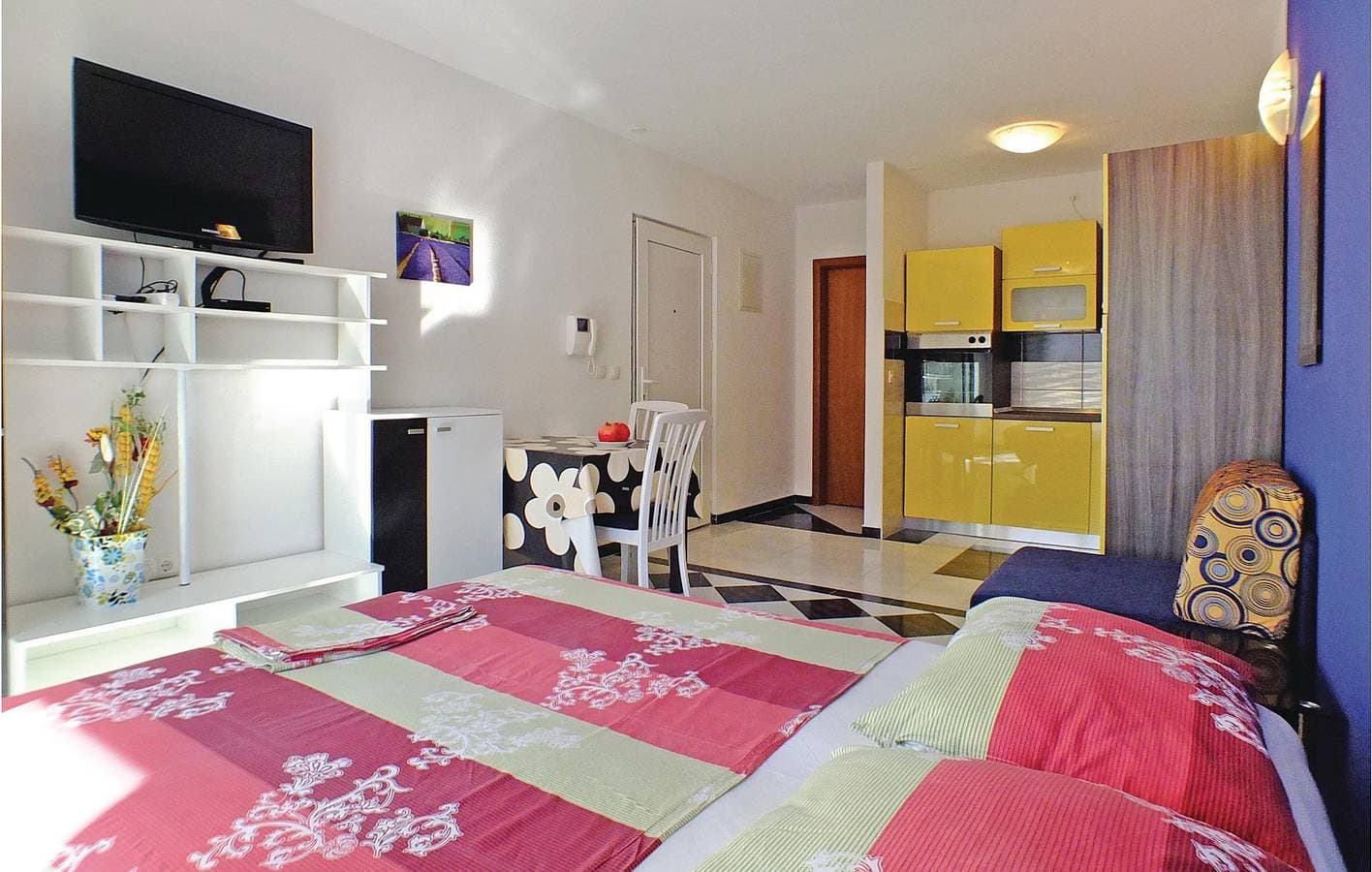 Foto 8 von 16: Gemütliche Ferienwohnung mit WLAN und Terrasse, 800 m von der Küste in Makarska entfernt
