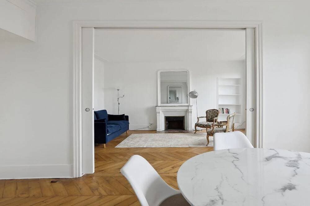 Foto 13 von 17: Invalides View - High Floor , Bright, Spacious Located At Avenue De Breteuil