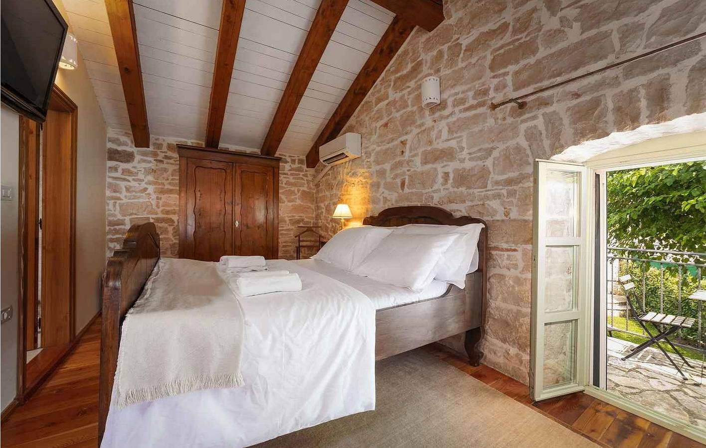 Foto 4 von 35: Geräumige 1-Zimmer-Wohnung mit Pool und Terrasse, 1 km vom Zentrum von Heraklion entfernt