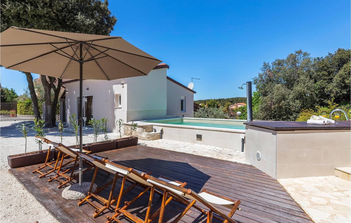 Foto 5 von 35: Charmantes Apartment mit Terrasse, WLAN und Parkplatz in der Nähe des Strandes Havajka