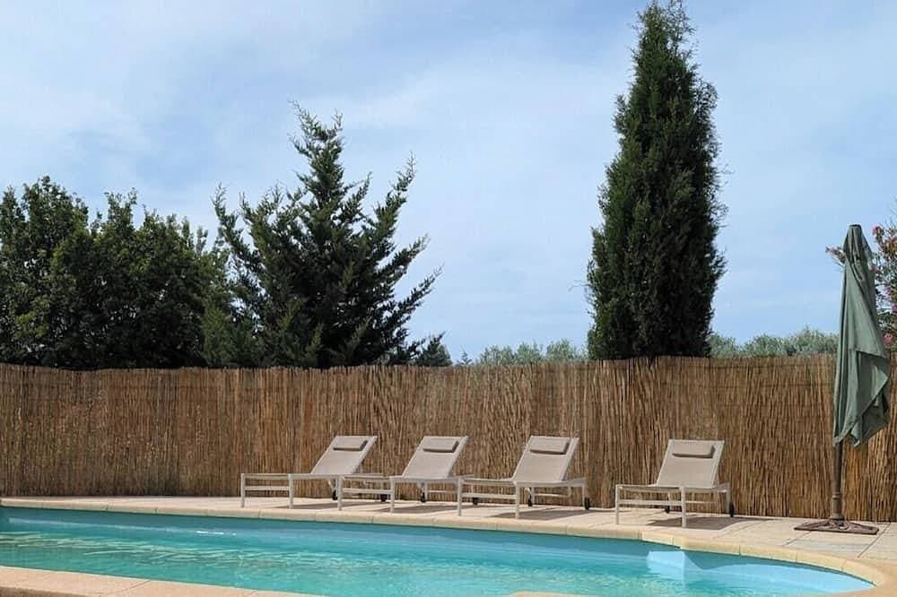 Large house with private pool in Graveson 1