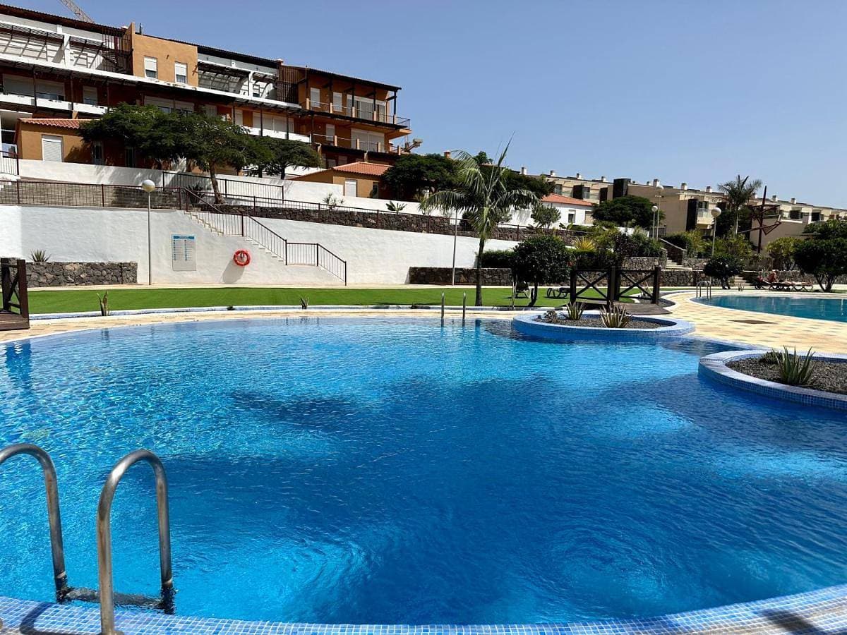 Amarilla Golf Suite by VV Canary Ocean Homes 1