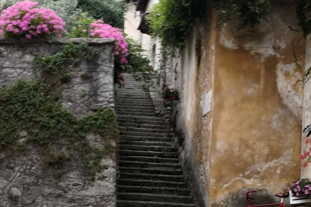 Foto 10 von 23: Lago d'orta wohnsitz des späten neunzehnten jahrhunderts
