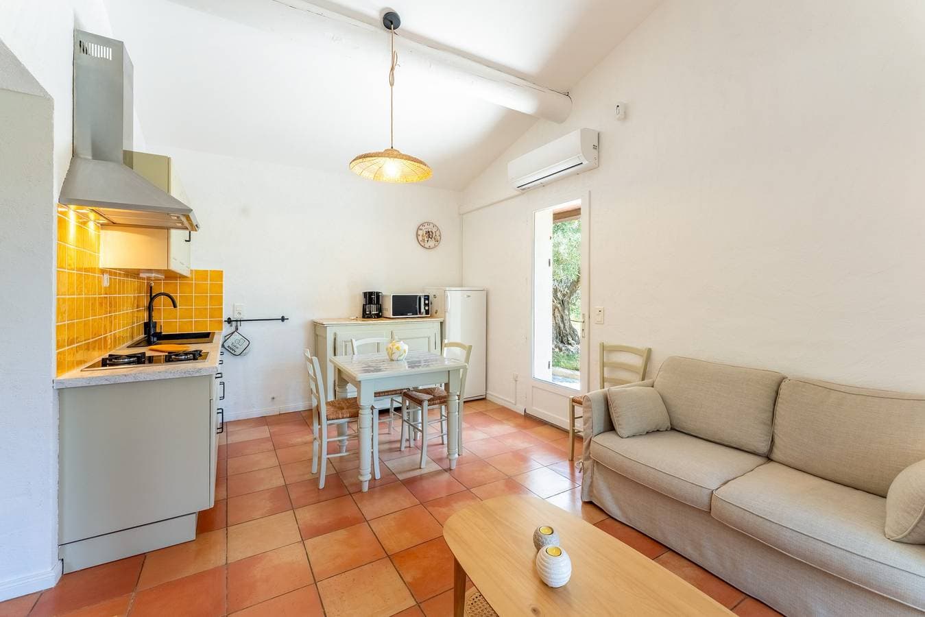 Foto 7 von 26: Ferienhaus „Lou Cigaloun“ mit privatem Pool, WLAN und Klimaanlage