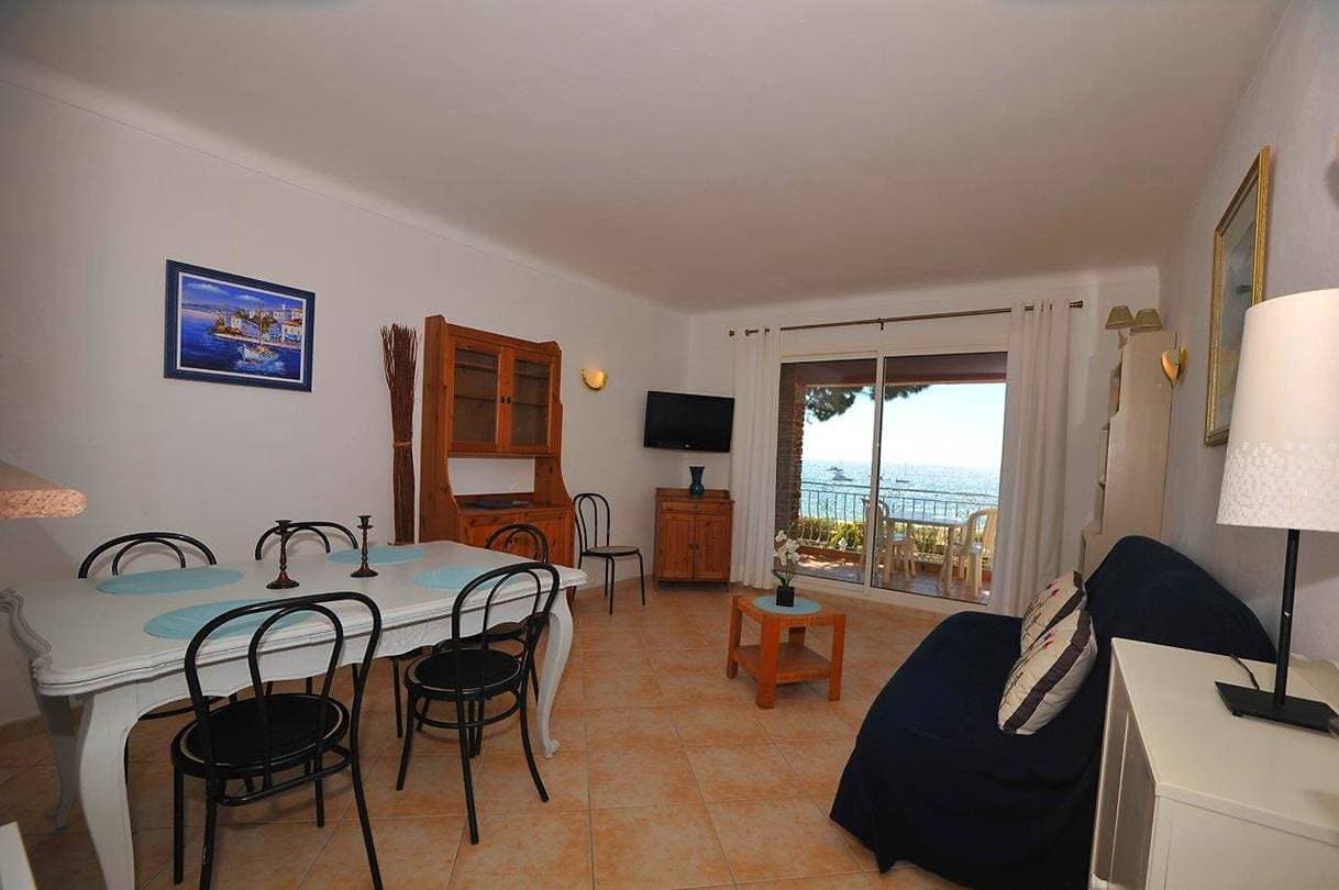 Foto 9 von 26: (6) Apartments mit Beheiztem Pool und Blick Aufs Meer zu 10 meter vom Strand