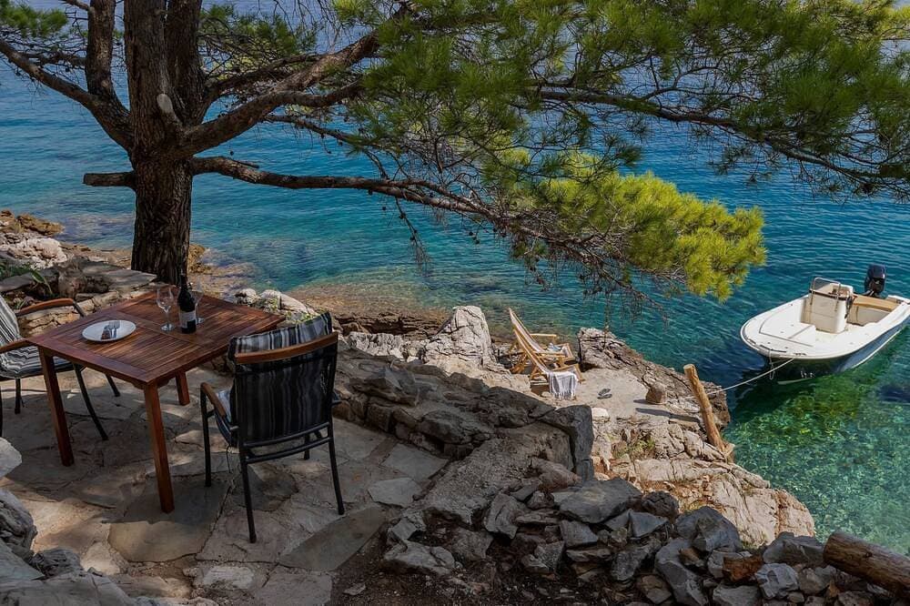 Foto 8 von 30: Haus in Općina Sućuraj mit Grill und Terrasse