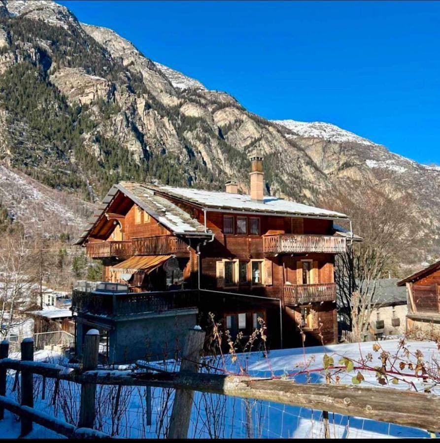 Foto 5 von 45: Three-Bedroom Apartment with Mountain View