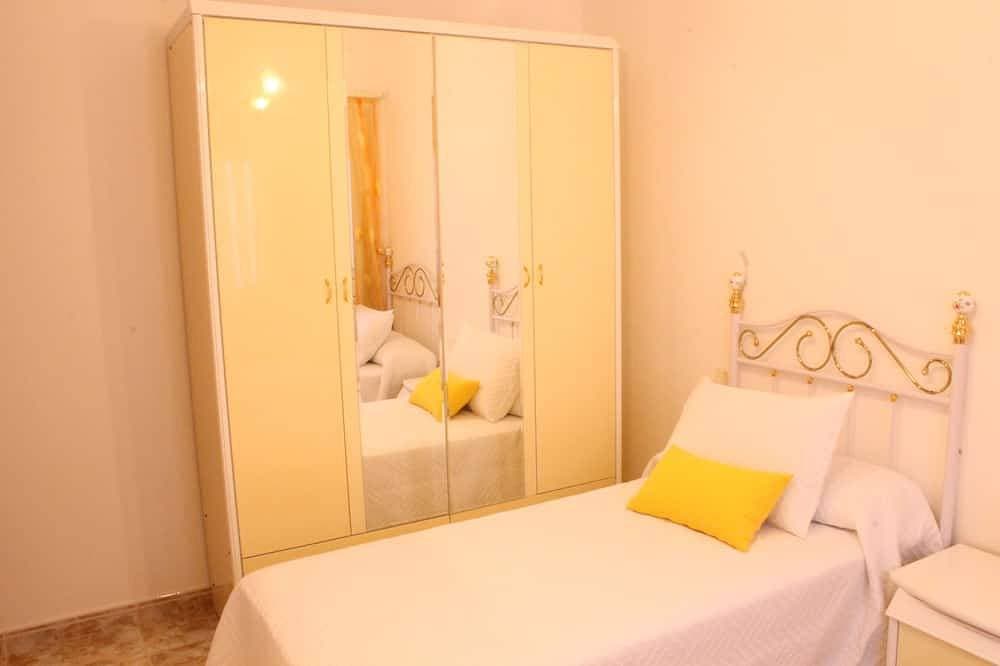 Foto 7 von 26: Mele Sky Beach, 1, Meerblick, Terrasse und Sonne