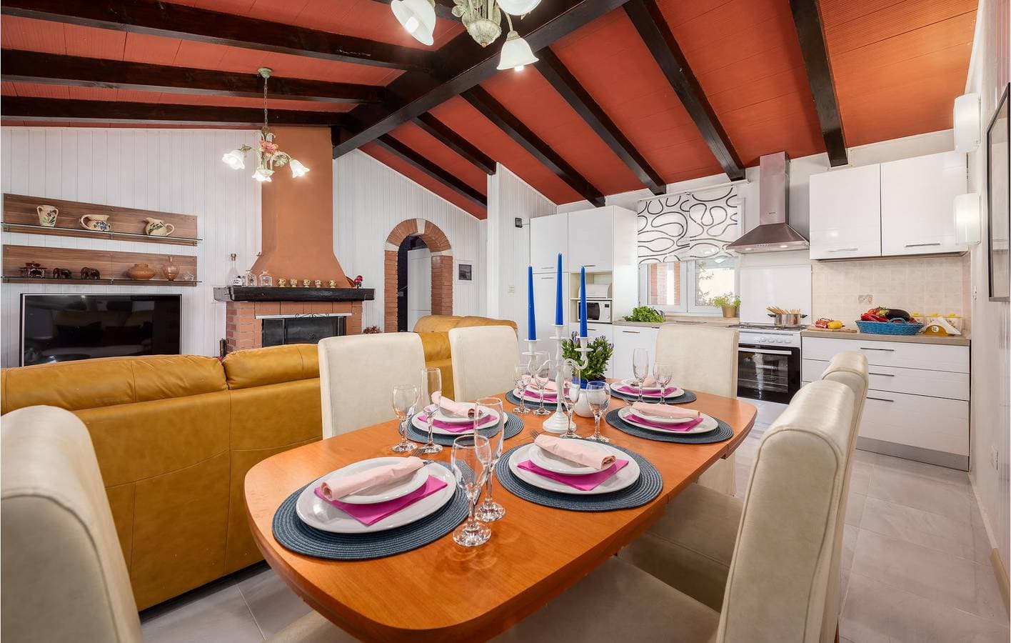 Foto 3 von 22: Charmantes Apartment mit einem Schlafzimmer, Pool und Terrasse