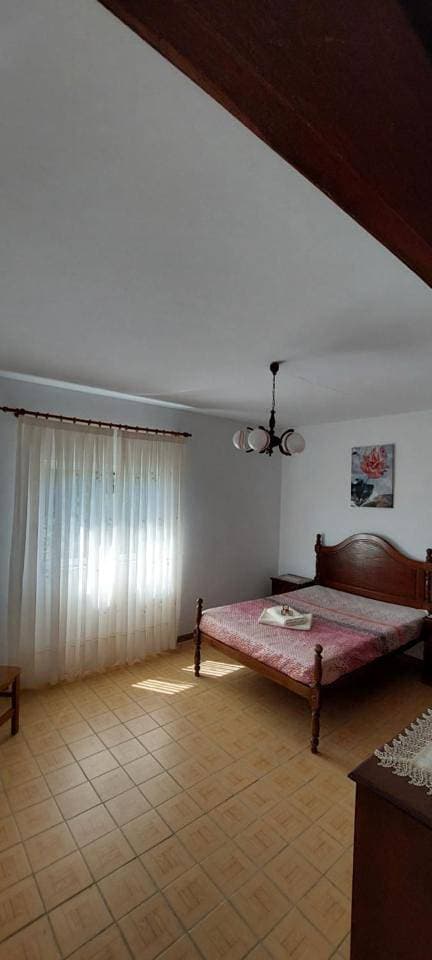 Foto 7 von 33: Three-Bedroom House