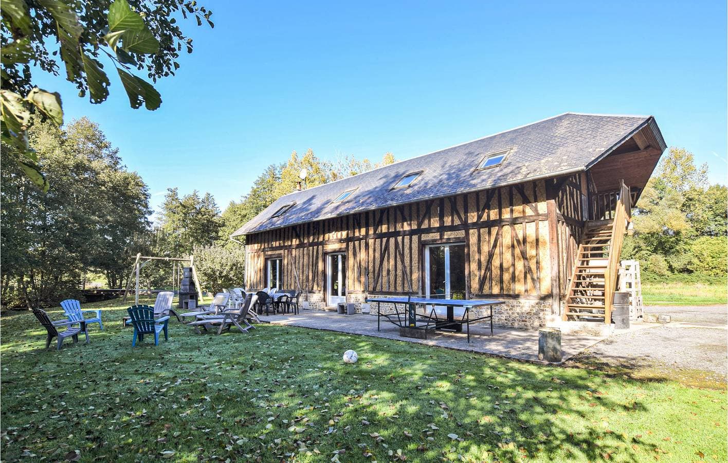 Geräumige Wohnung mit Garten, WiFi und Parkplatz - 2,5km nach Bonneville 1