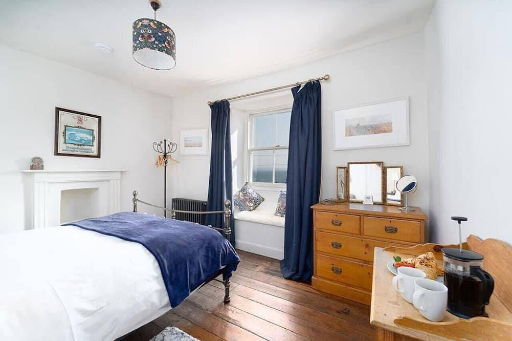 Foto 2 von 30: Grade Il Historic Cottage in Mousehole