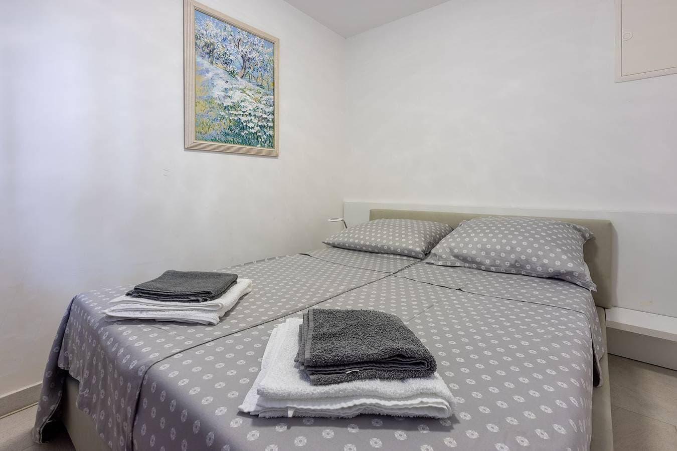 Foto 12 von 26: Helles Apartment nur 500 Meter zum Sandstrand mit tollem Pool
