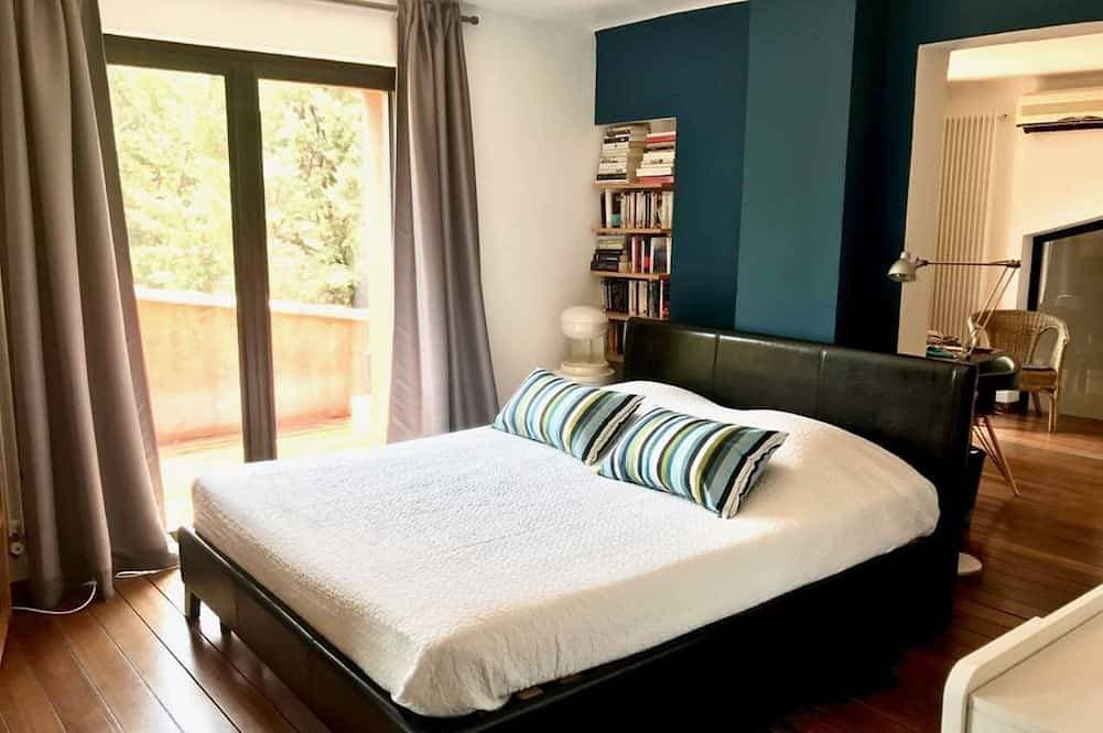 Foto 2 von 30: Architekt Villa 220 m2 Schwimmbad Jacuzzi Park 2.600 m2 4 Schlafzimmer Bouleplatz