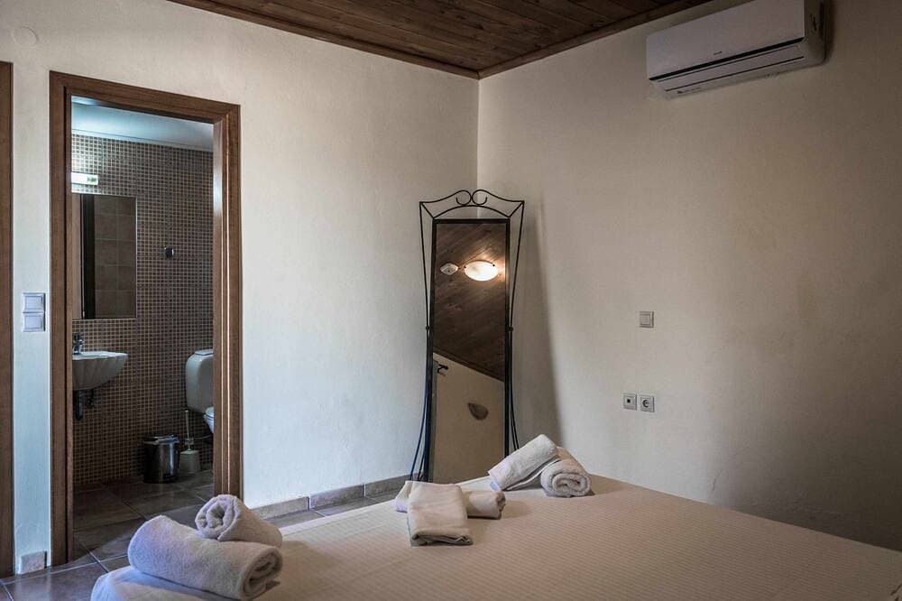 Foto 5 von 12: Niriides Villas | Thetis | Villa 3-bedrooms with private pool