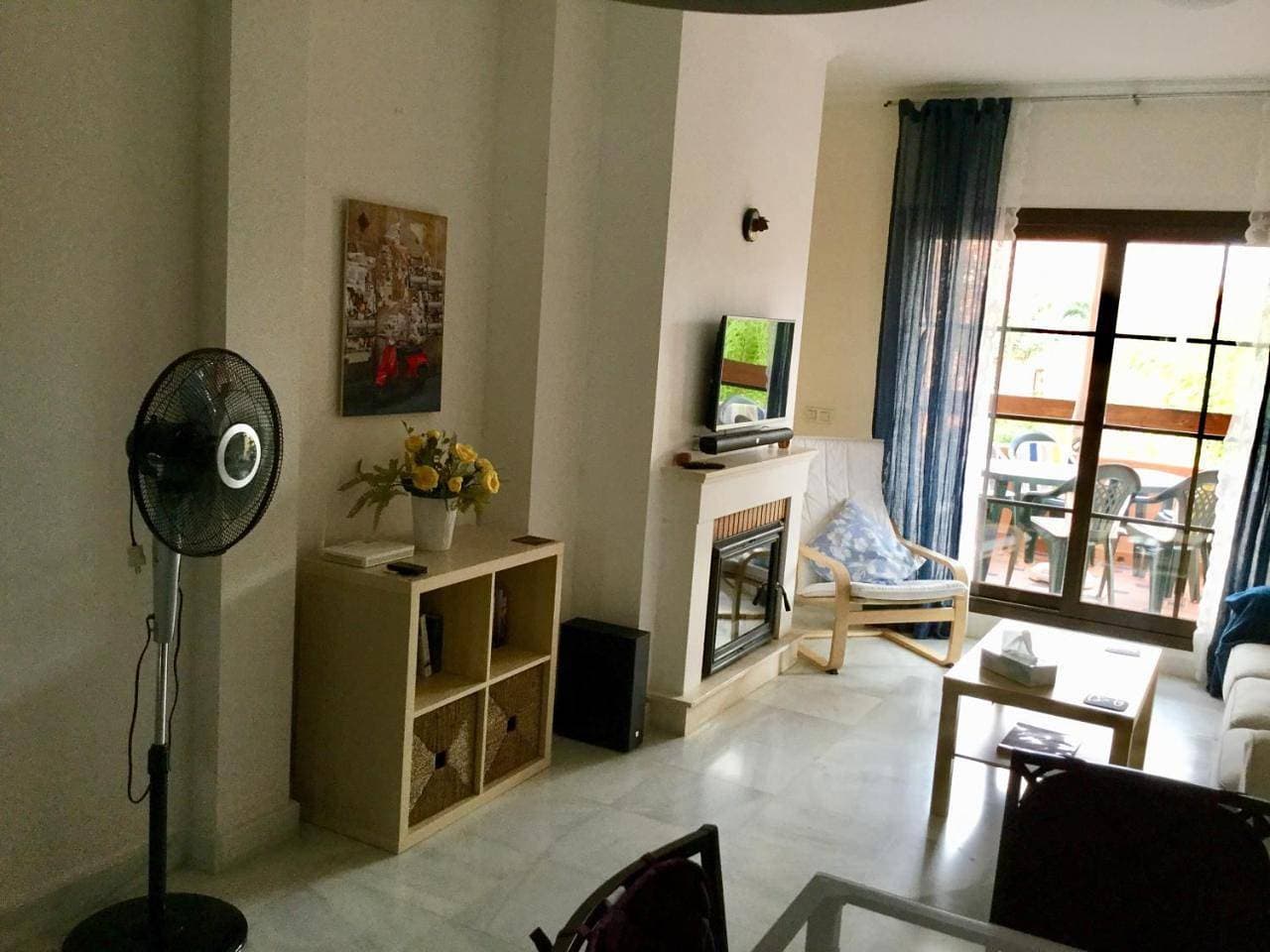 Foto 9 von 59: Superior Two Bedroom Apartment with Pool View