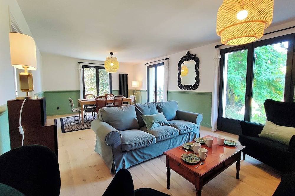 Foto 7 von 30: The \"Accotinaée\" Villa - Landing Beach - Enclosed and Secure Garden - Sleeps 8