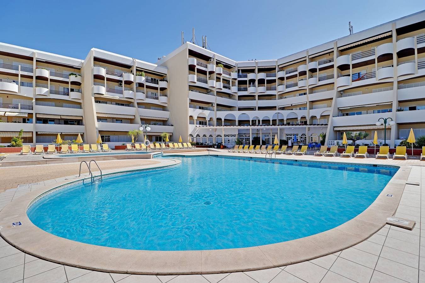 Foto 2 von 32: Albufeira Concept 2 With Pool