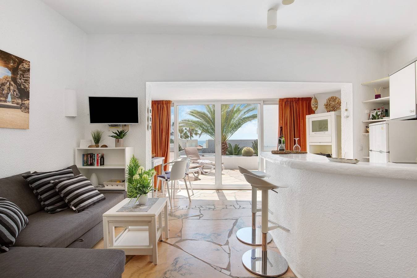 Foto 3 von 23: Ferienhaus "Casa Campana" mit Meerblick, Terrassen & WLAN