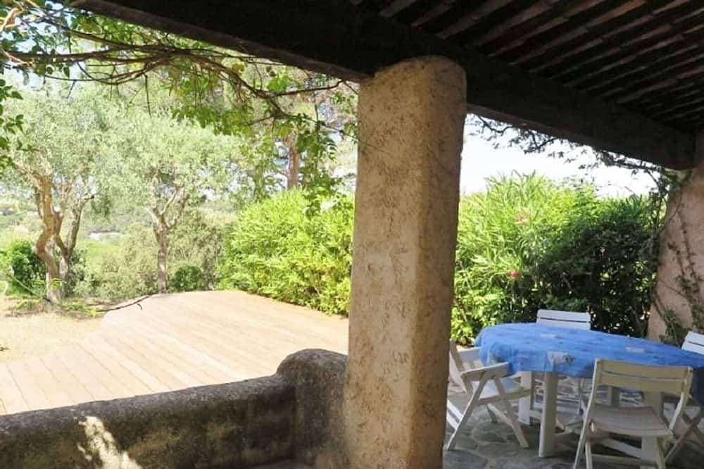 Foto 11 von 12: Renoviertes 2-Zimmer-Mas mit Pool 1 km vom Strand Gigaro entfernt