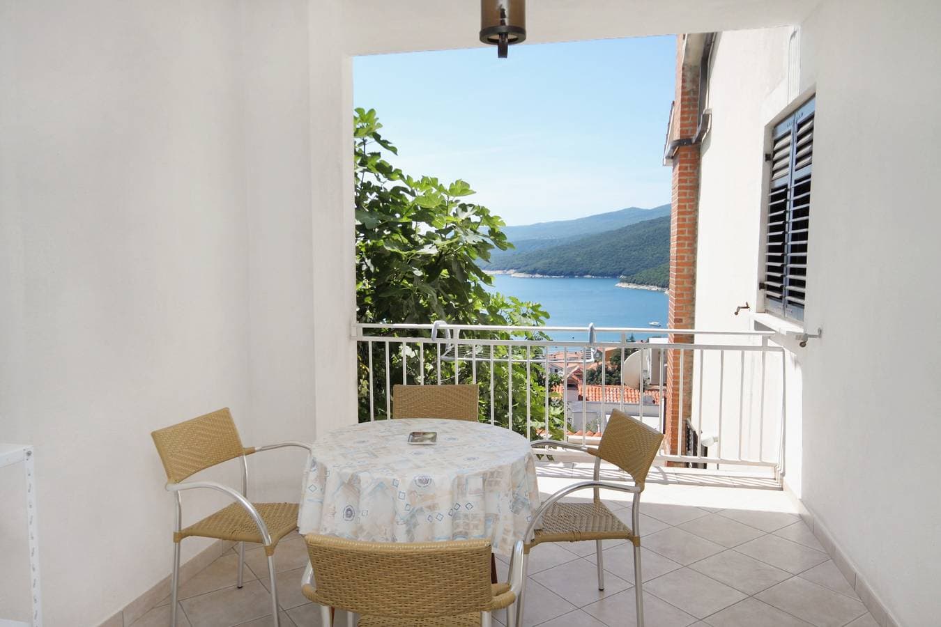 1-Zimmer-Ferienwohnung mit Terrasse und Meerblick Rabac, Labin -c 1