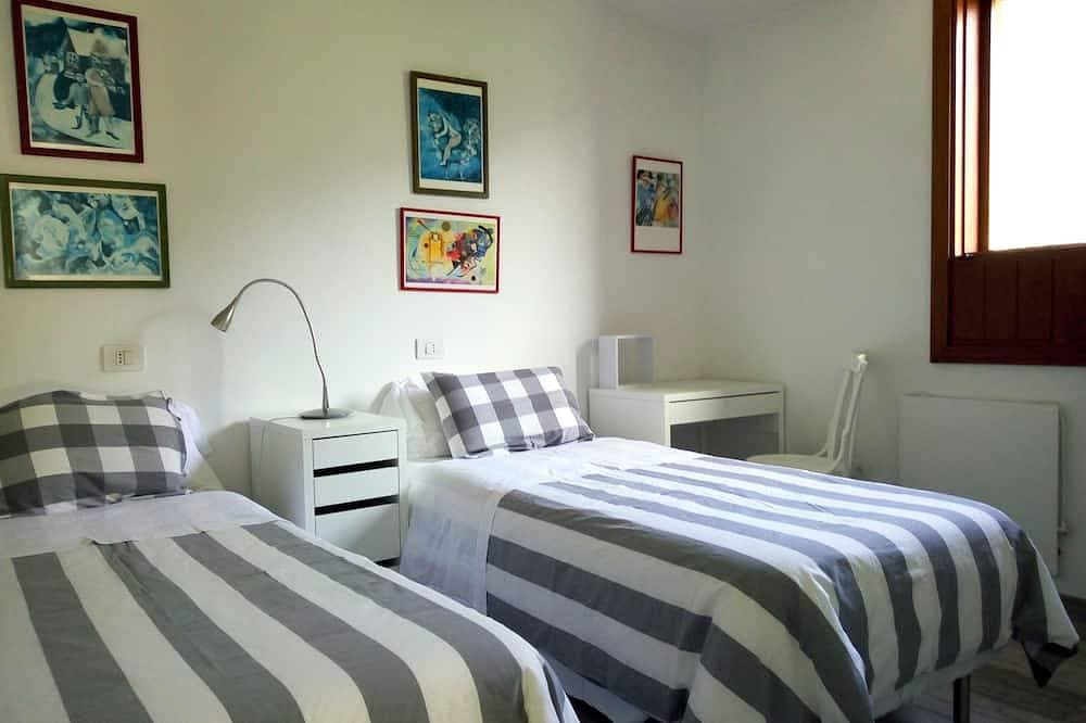 Foto 2 von 30: Zwei Barrancos (3). - 1 Schlafzimmer mit Doppelbett, Wohnküche, Schlafsofa, Badezimmer. Pool
