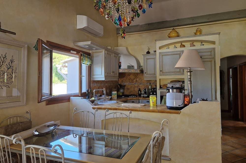Foto 11 von 28: Bungalow, bewertet mit 4*, klimatisiert, privater Pool. 10 Minuten vom Meer entfernt.