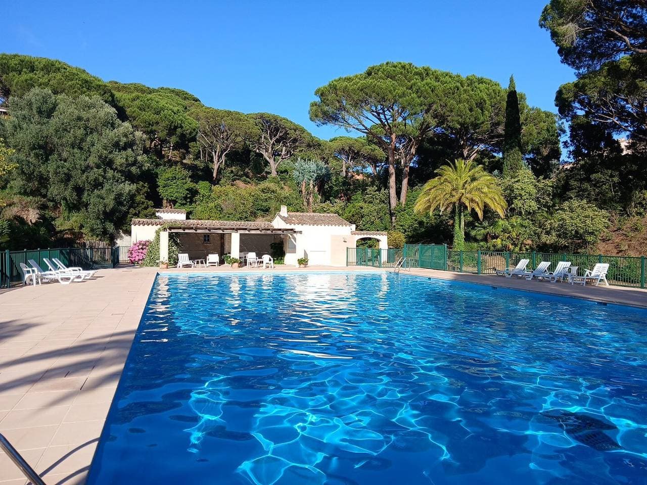 Un Petit Paradis à Gigaro 1