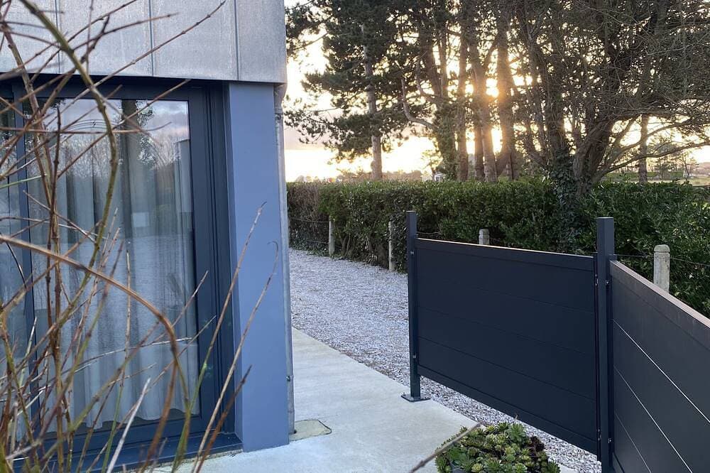Foto 9 von 20: Cozy seaside apartment with direct access to the beach !
