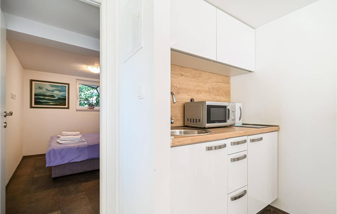 Foto 5 von 20: Gemütliche Ferienwohnung, 200 m vom Strand Uvala Bočići entfernt, mit moderner Ausstattung
