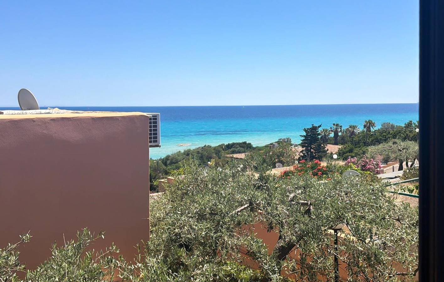 Foto 6 von 14: Gemütliche Wohnung am Meer mit Meerblick, Terrasse und Parkplatz in der Nähe von Costa Rei