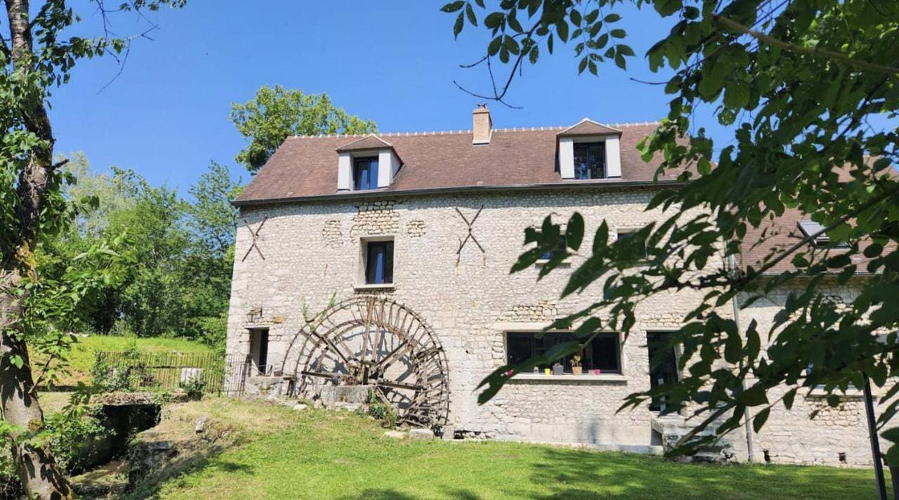 Superbe Moulin - Château Landon 1
