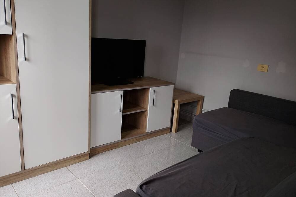 Foto 7 von 20: Bueu: Ferienwohnung - 3   Räume - 2/4   PersonenHaus mit Garten