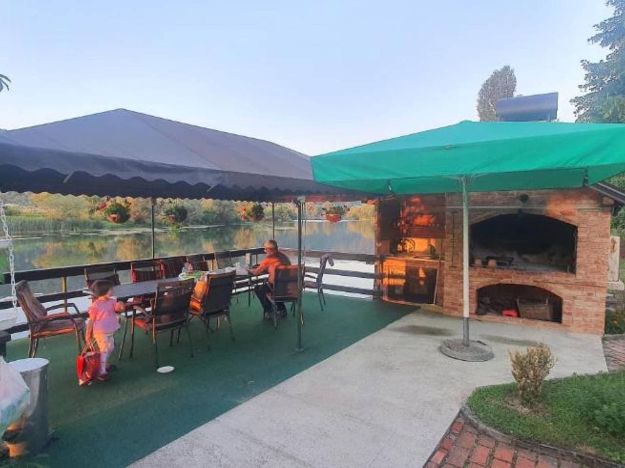 Four bedroom house with river view 1