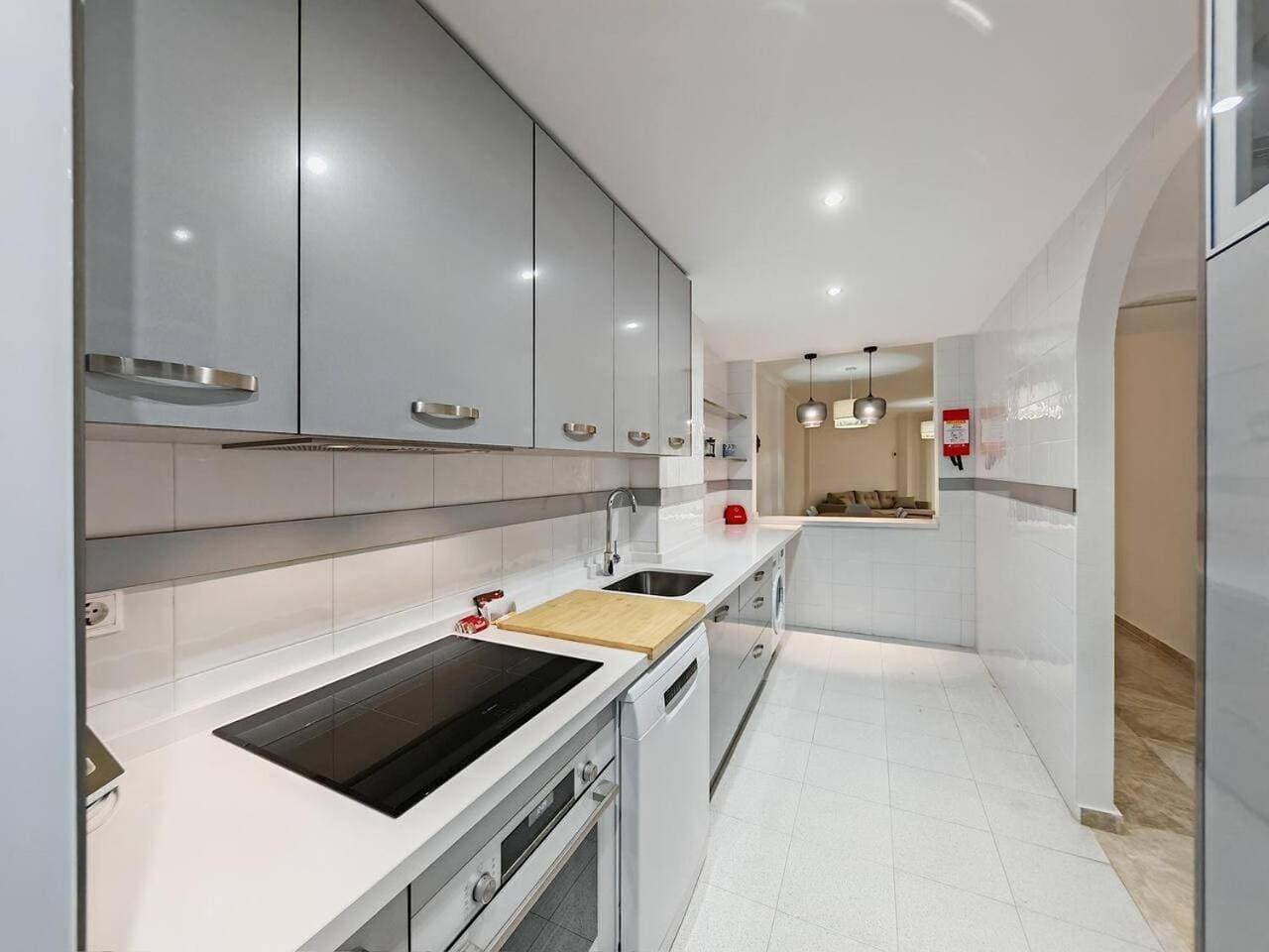 Foto 13 von 21: 2-Bed Apartment in Calahonda Park, Walk to Beach