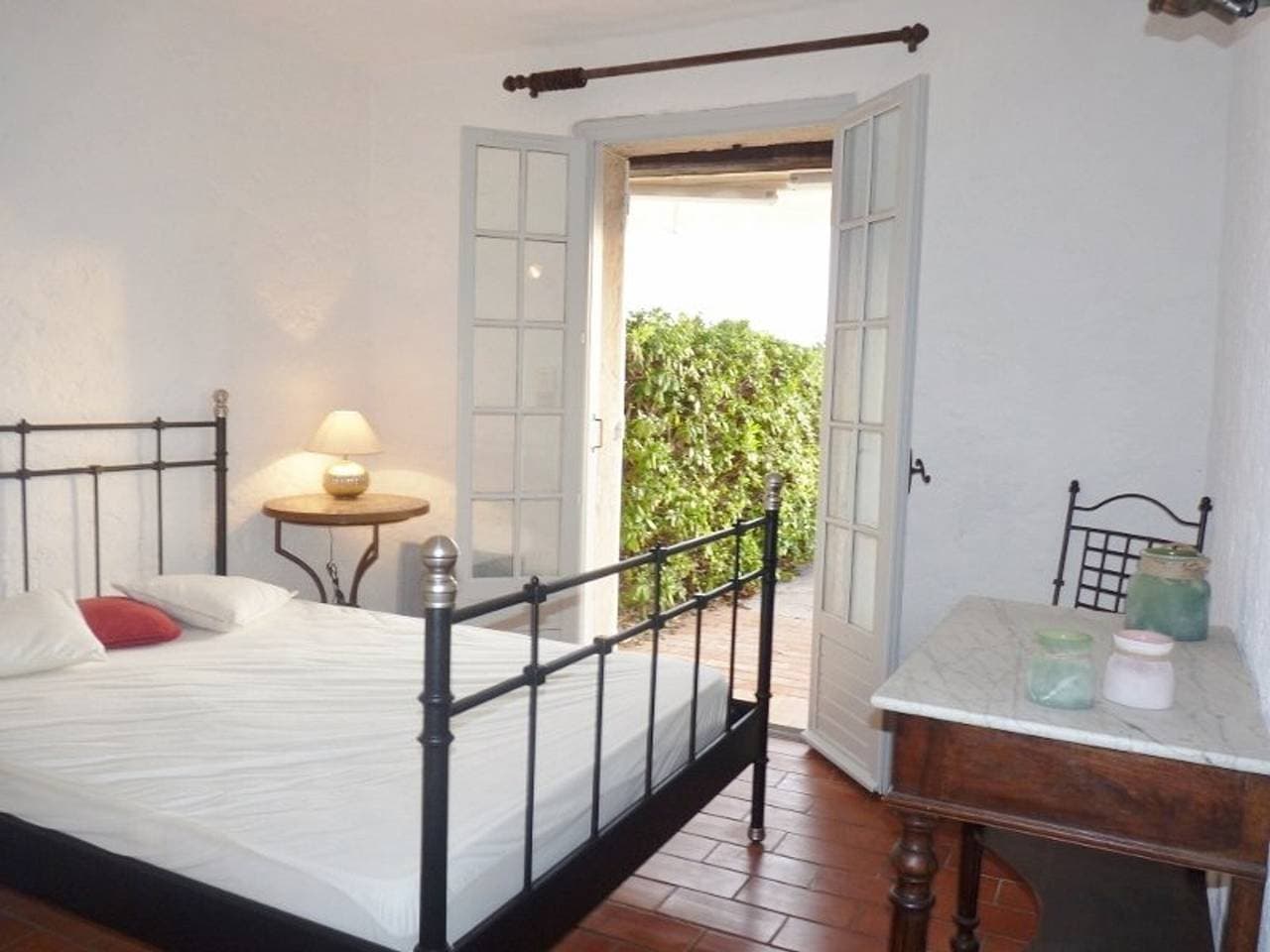 Foto 8 von 17: Haus mit 2 Schlafzimmern, Pool und Tennis in La Croix-Valmer