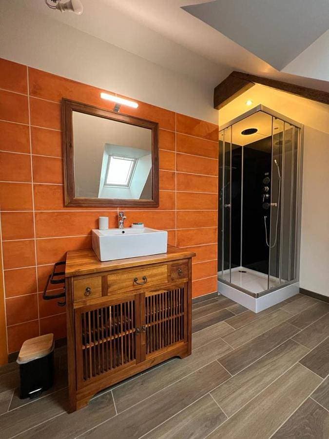 Foto 3 von 5: Double Room with Private External Bathroom