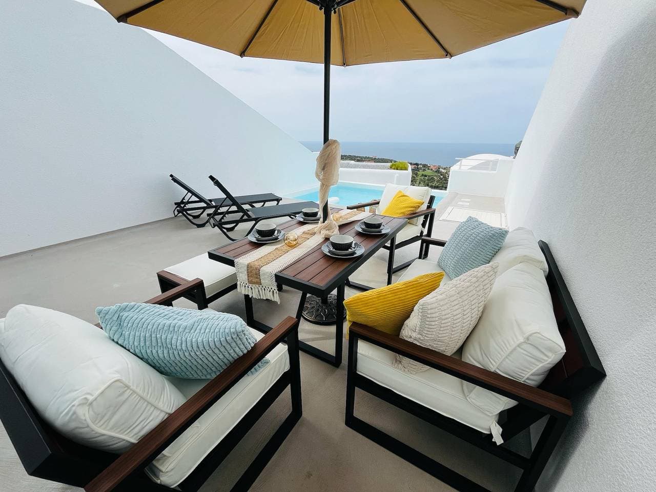 Foto 5 von 43: Orga Homes Villa White Pearl mit privatem Pool