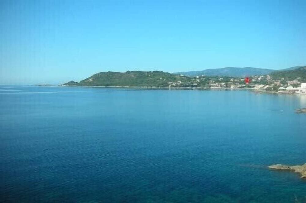 Foto 10 von 30: Freistehende Ferienvilla, Meerblick, 100 m zum Strand, 8.500 m² Grdst.