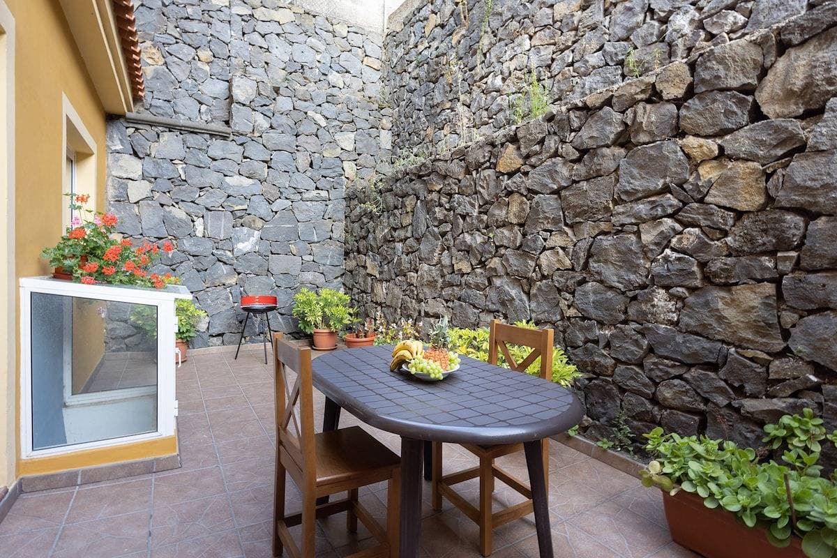 Foto 13 von 23: Ferienwohnung für 6 Personen mit Terrasse