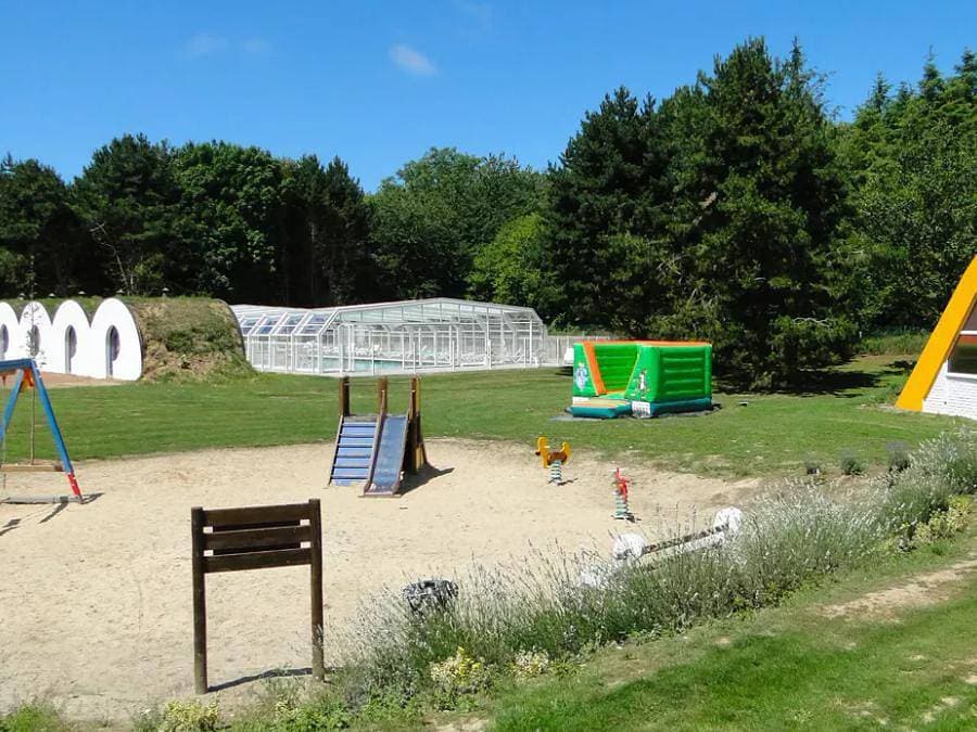 Foto 11 von 28: Flower Camping Le Rompval - Unterkunft 2 personen - Camp Etoile 4m² - speziell für Wanderer / Radfahrer