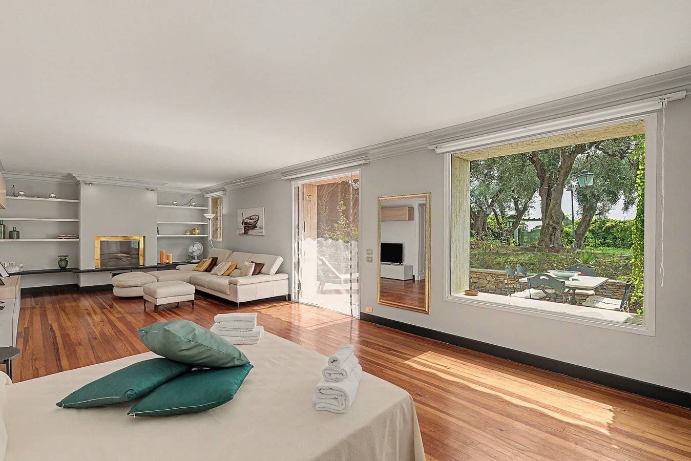 Foto 13 von 28: LuisHome – Imperia: Apartment in Villa