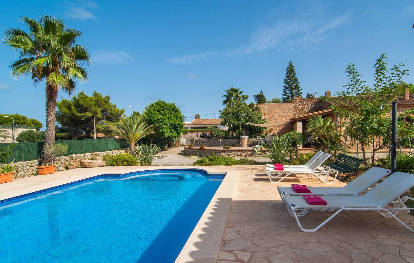 Foto 10 von 41: Gemütliche Wohnung mit Terrasse und Pool, 900m zum Strand Sa Marjal