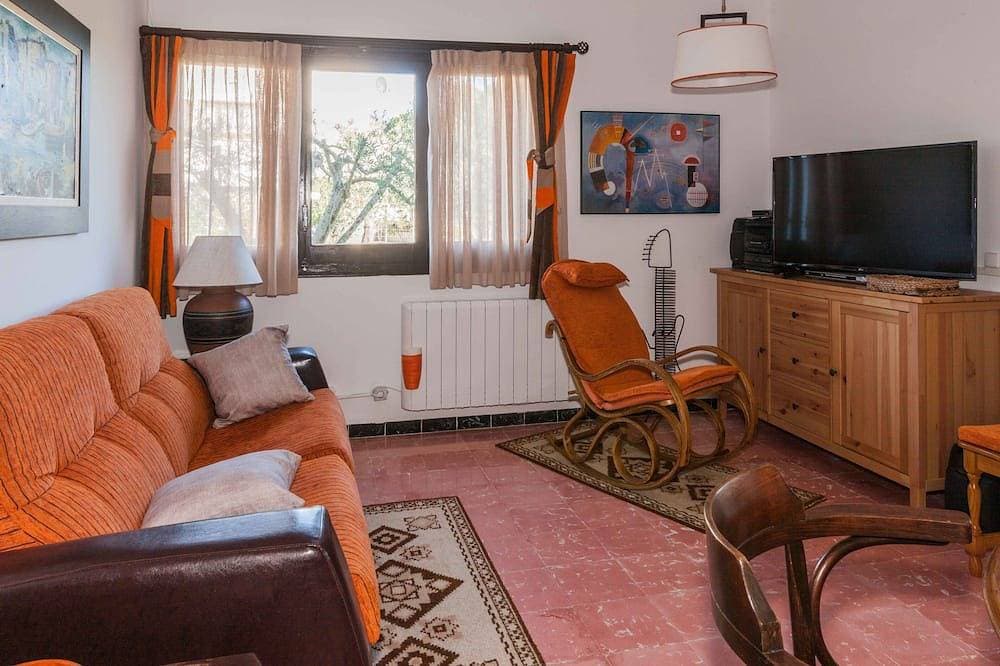 Foto 12 von 30: 25m2 Veranda, 1000m2 Garten, Grill, Parkplatz mit Kameras und WIFI