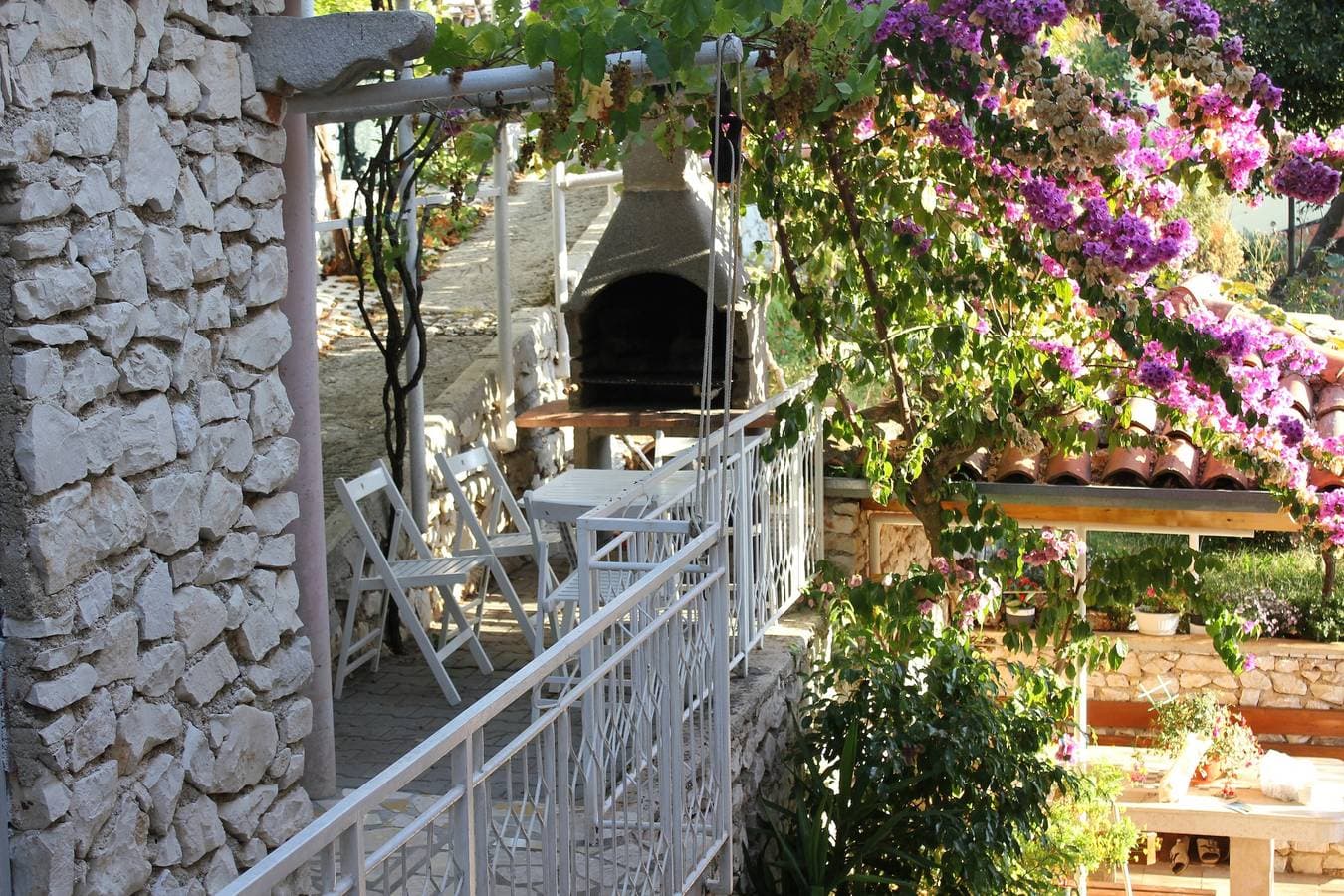 Foto 6 von 30: 1-Zimmer-Ferienwohnung mit Balkon und Meerblick Rabac, Labin A-7410-c