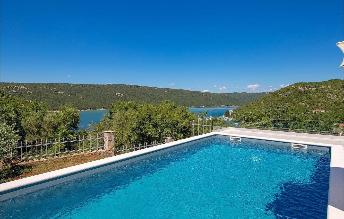 Foto 7 von 53: Gemütliche Ferienwohnung mit Pool, nahe der Küste und dem Stadtzentrum – der ideale Urlaubsort!