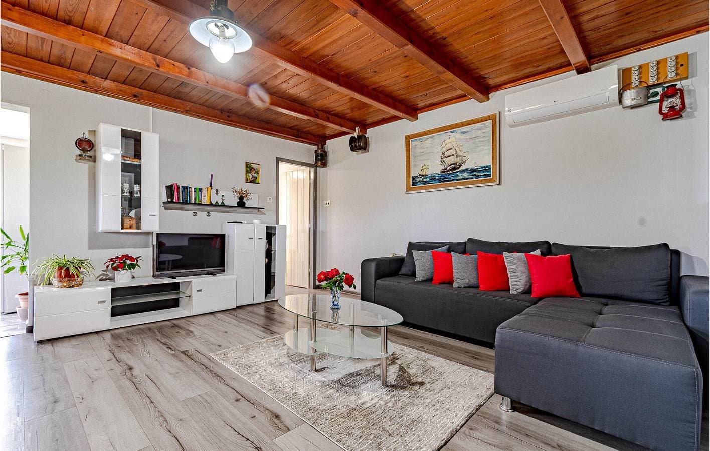Foto 7 von 44: Gemütliche 1-Zimmer-Wohnung mit Terrasse, 400 m zum Strand und kostenlosen Parkplätzen